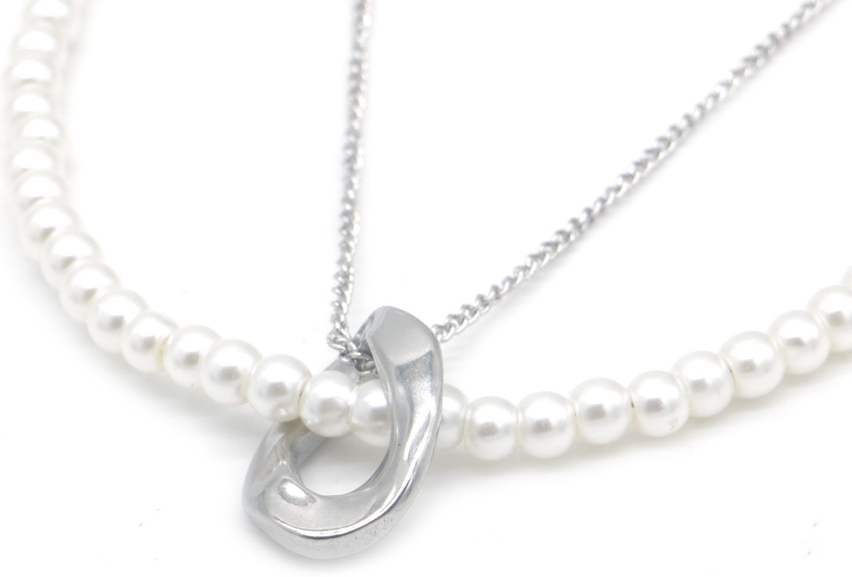 A-E23.1 N2457-008S S. Steel Necklace Pearls